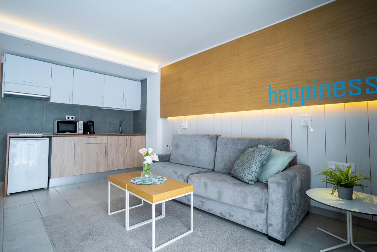 Apartamentos Vacacionales Broncemar San Bartolomé 外观 照片